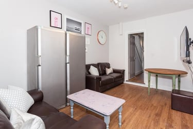 6 bed house, Malefant Street, Cathays, Cardiff, CF244QD - Image 8