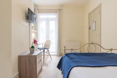 7 bed house, Manners Road, University of Portsmouth, Portsmouth, PO40BB - Image 2