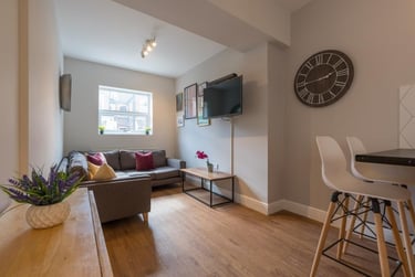 7 bed house, Pains Road, University of Portsmouth, Portsmouth, PO51HE - Image 1