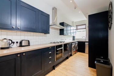 6 bed flat, Bankfield Road, Springwood, Huddersfield, HD13HR - Image 3