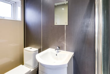 5 bed house, Victoria Street, Basford, Newcastle under Lyme, ST51NU - Image 4