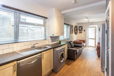 5 bed house, Kincraig Street, Plasnewydd, Cardiff, CF243HW - Image 5