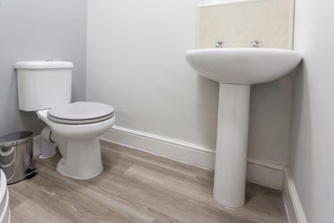 6 bed house, Manor Street, Maindy, Cardiff, CF143PW - Image 2