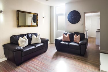 5 bed house, Seaford Street, Shelton, Stoke, ST42EU - Image 1