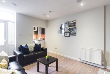 4 bed house, Carlton Road, Shelton, Stoke, ST42BG - Image 9