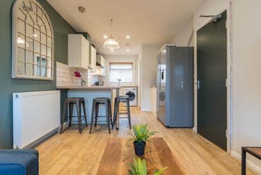 4 bed house, Larkdale Street, Radford, Nottingham, NG74FZ - Image 1