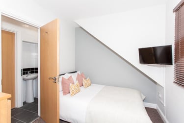 7 bed house, Coburn Street, Plasnewydd, Cardiff, CF244BT - Image 14