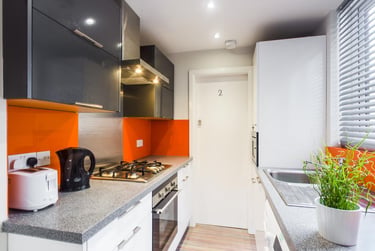 4 bed house, Thornton Road, Shelton, Stoke, ST42BD - Image 4