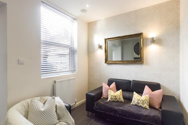 4 bed house, Leek Road, Shelton, Stoke, ST42BW - Image 3