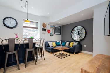 7 bed flat, Bankfield Road, Springwood, Huddersfield, HD13HR - Image 1