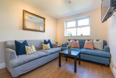6 bed house, Heyward Road, Southsea, Portsmouth, PO40DY - Image 2