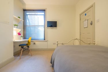6 bed house, Montgomerie Road, University of Portsmouth, Portsmouth, PO51ED - Image 3