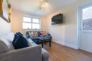 6 bed house, Heyward Road, Southsea, Portsmouth, PO40DY - Image 1