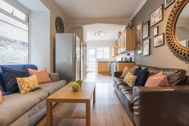 7 bed house, Fawcett Road, Southsea, Portsmouth, PO40LG - Image 1