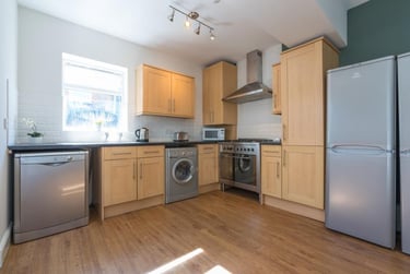 6 bed house, Devonshire Avenue, Southsea, Portsmouth, PO49EG - Image 6
