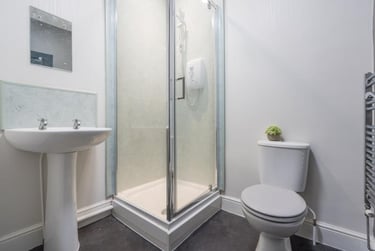 6 bed house, Montgomerie Road, University of Portsmouth, Portsmouth, PO51ED - Image 4
