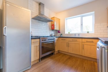 7 bed house, Canterbury Road, Southsea, Portsmouth, PO49AZ - Image 6