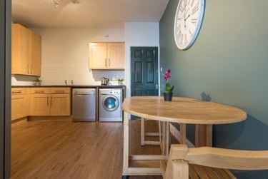 6 bed house, Orchard Road, Fratton, Portsmouth, PO40AB - Image 3