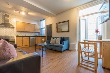6 bed house, Edmund Road, Southsea, Portsmouth, PO40HZ - Image 2