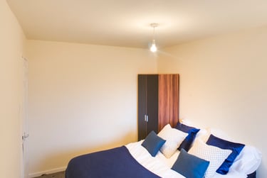 3 bed house, Aquarius Lane, Charlestown, Salford, M66HE - Image 3