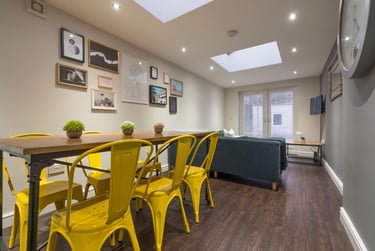 7 bed house, Richard Street, Cathays, Cardiff, CF244DB - Image 1