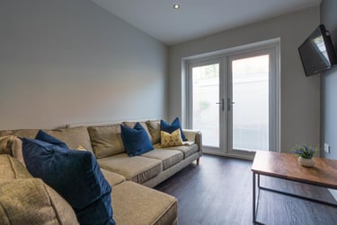 7 bed house, Rhymney Terrace, Cathays, Cardiff, CF244DE - Image 1