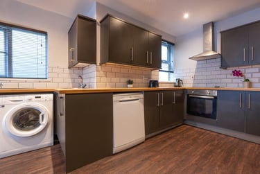7 bed house, St Peters Street, Plasnewydd, Cardiff, CF243BA - Image 10