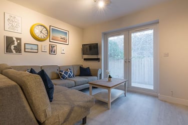7 bed house, Lochaber Street, Plasnewydd, Cardiff, CF243LS - Image 1