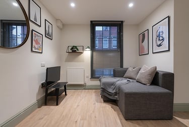 1 bed studio, Rodney Street, City Centre, Liverpool, L19ED - Image 1