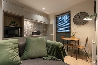 1 bed studio, Rodney Street, City Centre, Liverpool, L19ED - Image 3