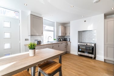 6 bed house, Woodsley Road, Hyde Park, Leeds, LS31DU - Image 3