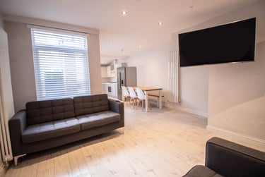 7 bed house, Langton Road, Toxteth, Liverpool, L152HT - Image 1