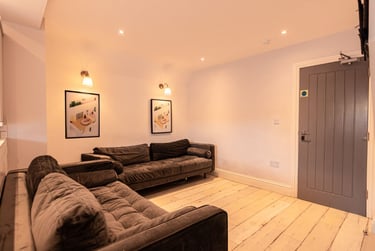 7 bed house, Thornycroft Road, Wavertree, Liverpool, L150EN - Image 1