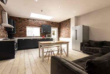 7 bed house, Portman Road, Toxteth, Liverpool, L152HH - Image 1