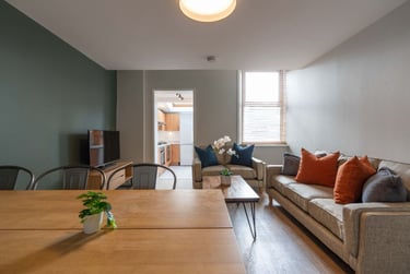 6 bed house, Doncaster Road, Sandyford, Newcastle, NE21RB - Image 1