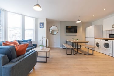 7 bed flat, Portland Road, Arboretum, Nottingham, NG74HE - Image 1