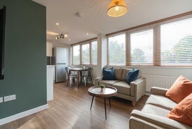4 bed flat, Jesmond Road, Sandyford, Newcastle, NE21NL - Image 1