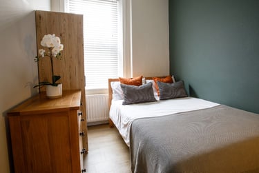 4 bed house, Helmsley Road, Sandyford, Newcastle, NE21RE - Image 2