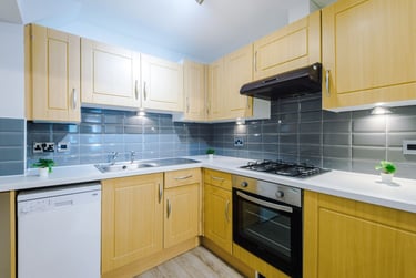 2 bed house, Selborne Gardens, Jesmond Vale, Newcastle, NE21EY - Image 2