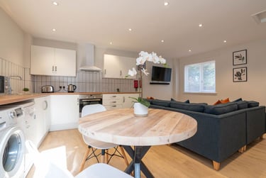 4 bed flat, Portland Road, Arboretum, Nottingham, NG74HE - Image 1