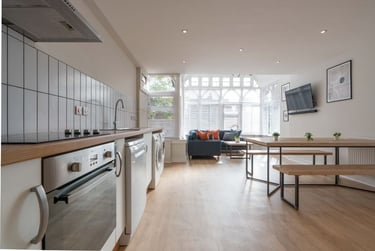 5 bed flat, Portland Road, Arboretum, Nottingham, NG74HE - Image 1