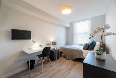 6 bed house, Hotspur Street, Jesmond Vale, Newcastle, NE65BE - Image 1