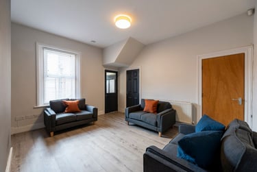 6 bed house, Hotspur Street, Jesmond Vale, Newcastle, NE65BE - Image 2