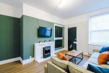 6 bed house, Deuchar Street, Jesmond Vale, Newcastle, NE21JX - Image 1