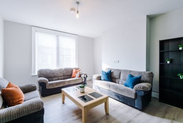 7 bed house, Heaton Park Road, Jesmond Vale, Newcastle, NE65AP - Image 1