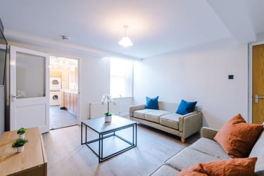 6 bed house, Chillingham Road, Heaton, Newcastle, NE65XL - Image 1