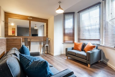 6 bed flat, Osborne Road, Jesmond, Newcastle, NE22AS - Image 1