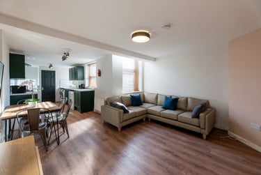 6 bed house, Eighth Avenue, Heaton, Newcastle, NE65YB - Image 1