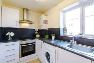 1 bed house, Thomas Court, Charlestown, Salford, M66HA - Image 5