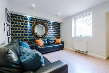 4 bed house, Queen Anne Street, Shelton, Stoke, ST42EQ - Image 2